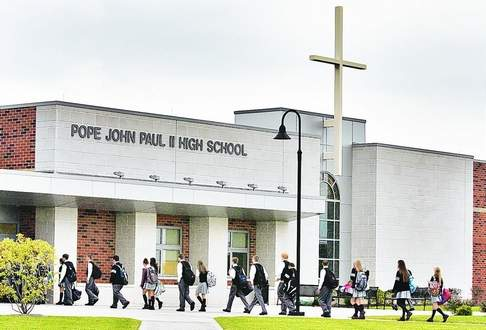 Du học Mỹ - Trung học Pope John Paul II High School, PA